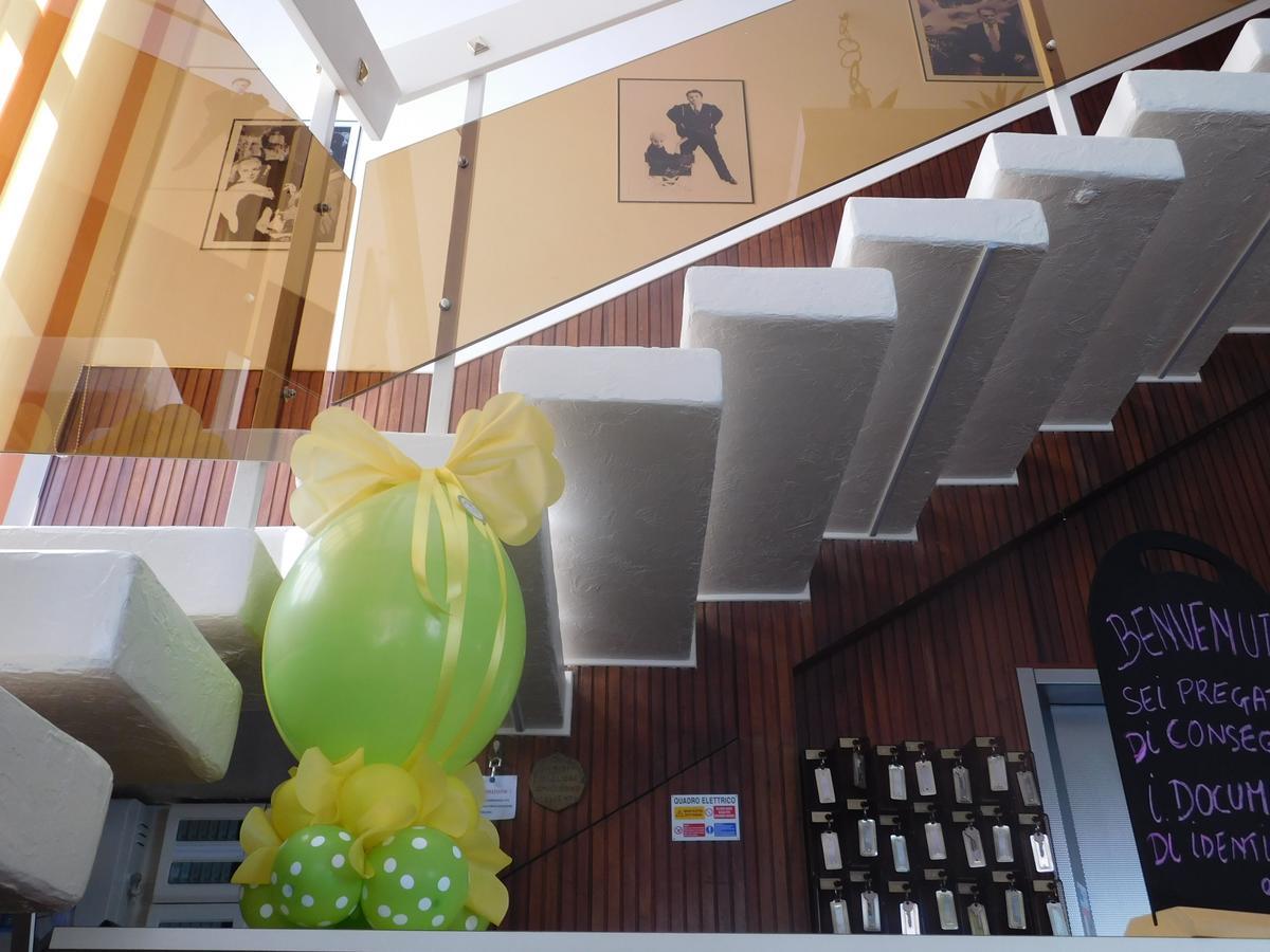 Hotel Dolores Rimini Exterior photo
